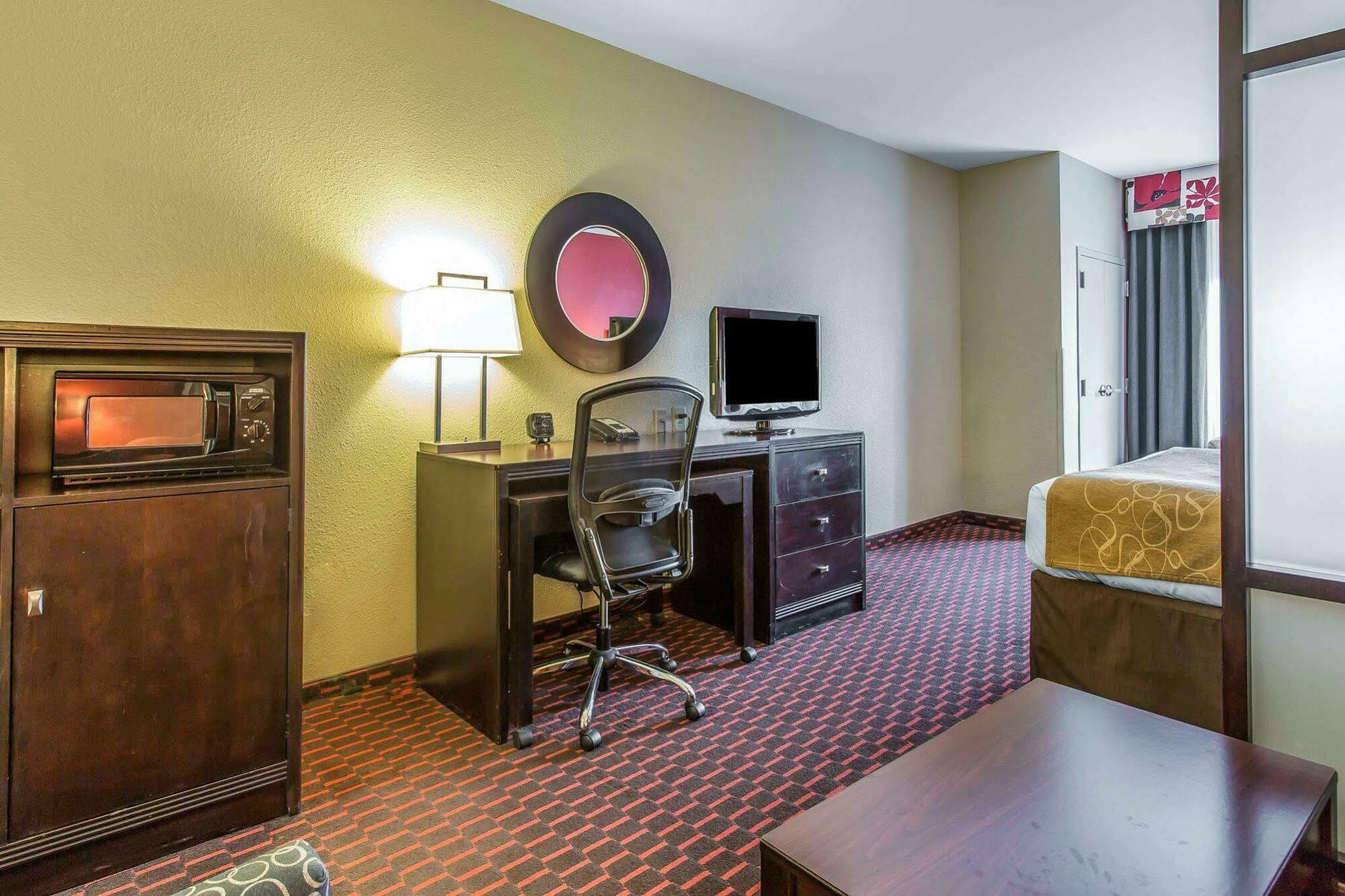Comfort Suites Florence I-95 Экстерьер фото
